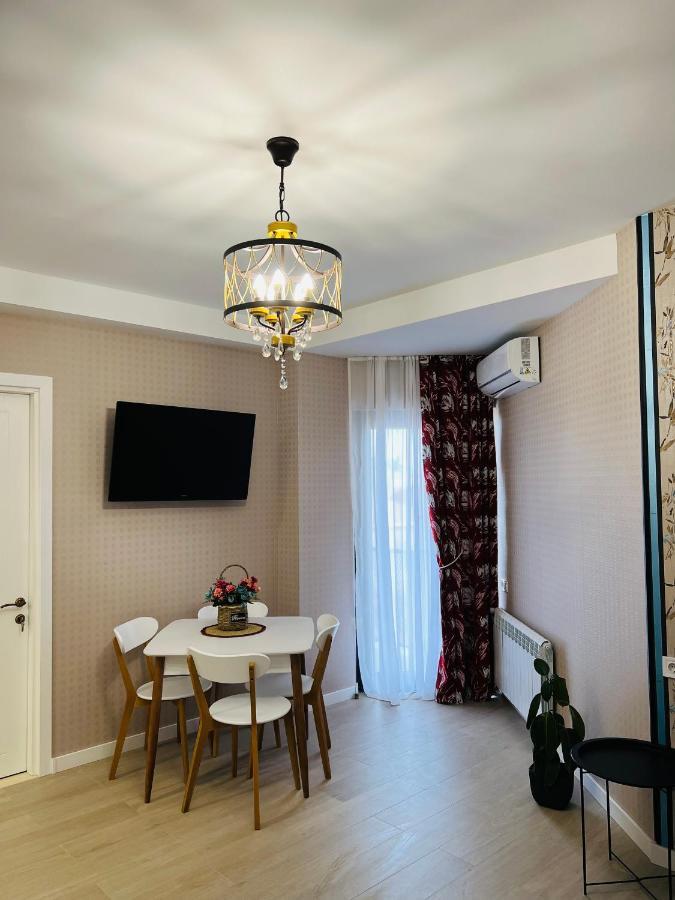 Aura Apartment Kutaisi Exterior foto
