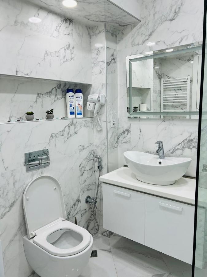 Aura Apartment Kutaisi Exterior foto
